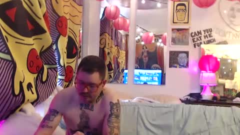 Snapshot of hankrams chatting on February 25, 6:09 pm hank rams online show from February 25, 6:09 pm