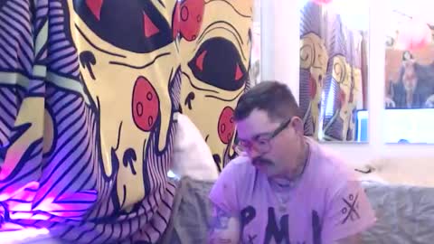 hank rams online show from June 8, 6:53 pm