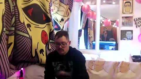 Snapshot of hankrams chatting on December 24, 8:38 pm hank rams online show from December 24, 8:38 pm