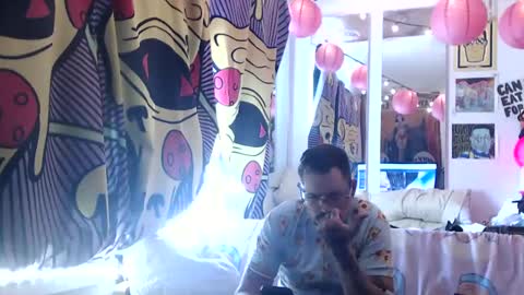 Snapshot of hankrams chatting on September 20, 7:14 pm hank rams online show from September 20, 7:14 pm