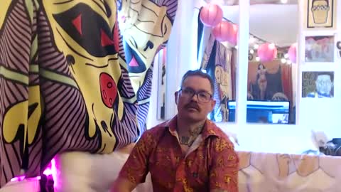 Snapshot of hankrams chatting on December 23, 5:43 pm hank rams online show from December 23, 5:43 pm