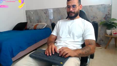 hanz_col online show from November 4, 12:17 pm