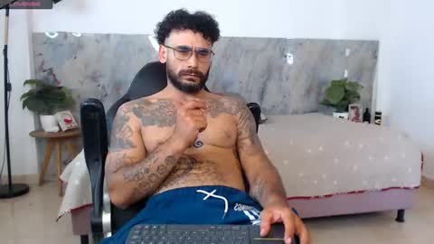 hanz_col online show from June 27, 5:29 pm