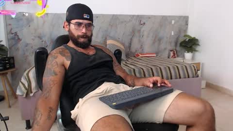 hanz_col online show from March 31, 10:55 pm