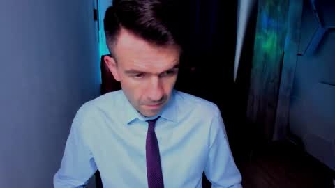 Steve online show from November 11, 11:37 am