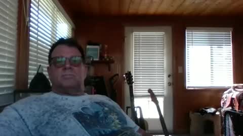 HSS online show from April 6, 7:25 pm