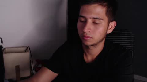 harold_18_ online show from April 4, 6:05 pm