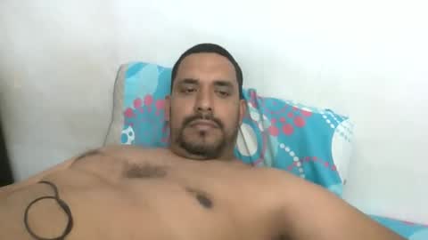 Snapshot of harpechediaz chatting on October 25, 8:10 pm ricardo online show from October 25, 8:10 pm