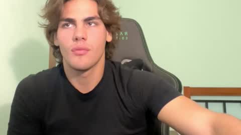 Snapshot of harryking1 chatting on September 27, 6:17 pm harryking1 online show from September 27, 6:17 pm