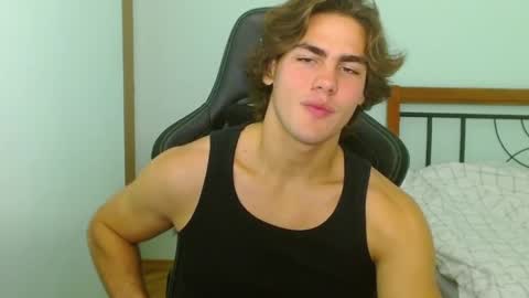 Snapshot of harryking1 chatting on October 7, 11:20 pm harryking1 online show from October 7, 11:20 pm