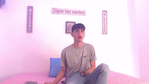 harry thomson online show from December 15, 2:27 pm