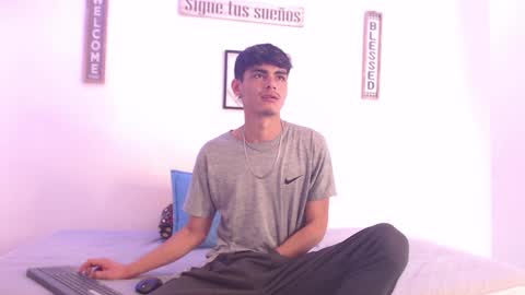 harry thomson online show from December 27, 8:28 pm