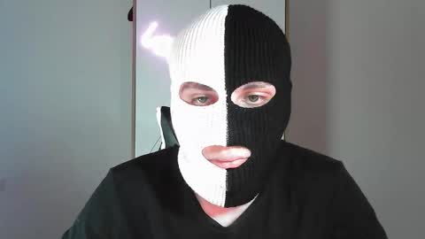 Two-Face online show from March 30, 7:37 pm