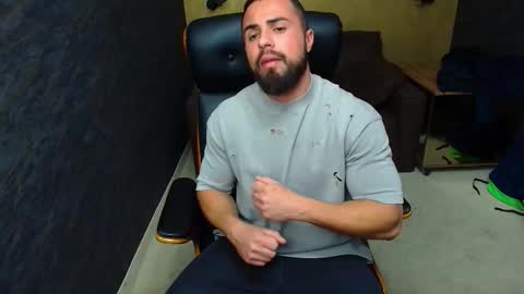 HayesWood online show from October 29, 6:16 am