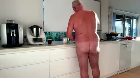 Snapshot of hb2283 chatting on December 25, 7:24 pm h babe online show from December 25, 7:24 pm