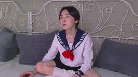 Snapshot of heejinwang chatting on October 25, 8:21 pm HEEJIN online show from October 25, 8:21 pm