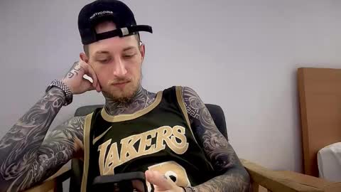 hellacozy online show from March 26, 2:04 am