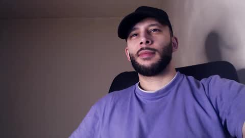 HenryAxe online show from November 21, 1:54 pm