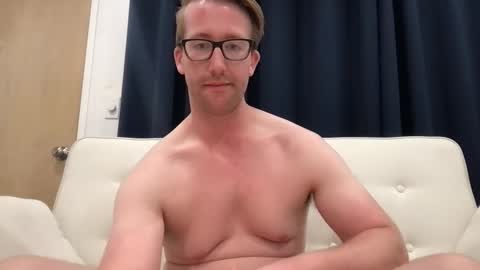 Snapshot of henryeverly111 chatting on October 30, 6:31 pm henryeverly111 online show from October 30, 6:31 pm