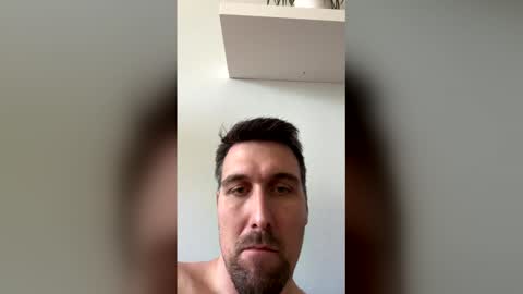 henrylee817817 online show from June 8, 11:00 am