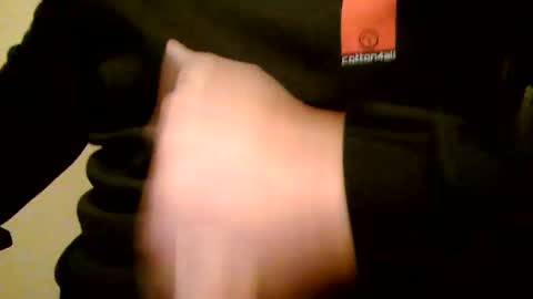 Snapshot of heretost chatting on January 10, 5:24 pm mr D online show from January 10, 5:24 pm