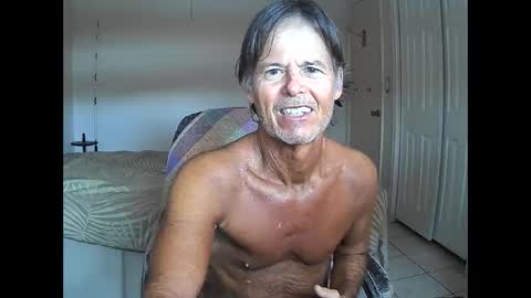 hewes1 online show from April 8, 7:11 pm