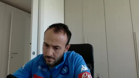 Snapshot of hhombre chatting on October 24, 9:11 am hhombre online show from October 24, 9:11 am