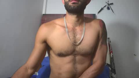 hideonbush online show from March 11, 11:17 am