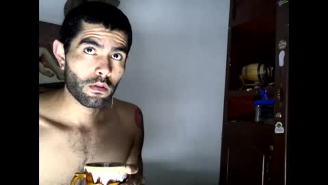 Snapshot of hideonbush051 chatting on October 28, 11:34 am hideonbush online show from October 28, 11:34 am