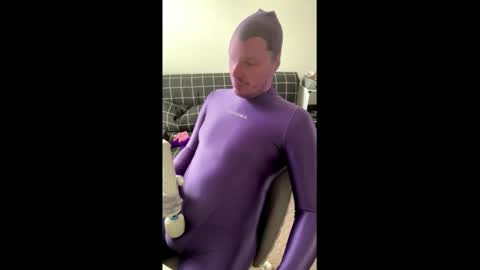 Snapshot of higher_lycra chatting on March 4, 11:22 pm higher_lycra online show from March 4, 11:22 pm