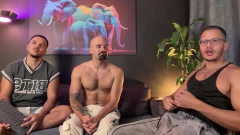 Terry and E online show from November 14, 2:48 am