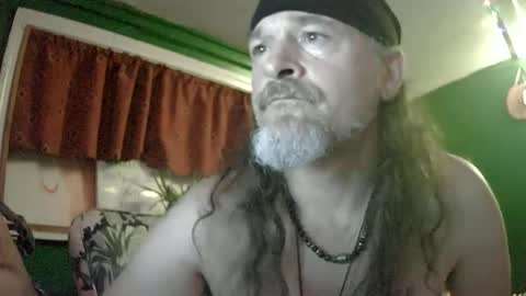 hippiedad333 online show from July 4, 5:10 am