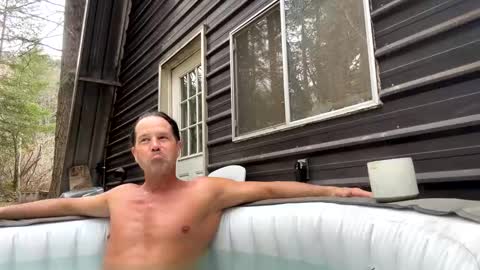 Hippie Jijm online show from March 11, 5:57 pm