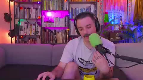 HipsterTrash Clark one half of Task Manager online show from June 23, 9:14 am