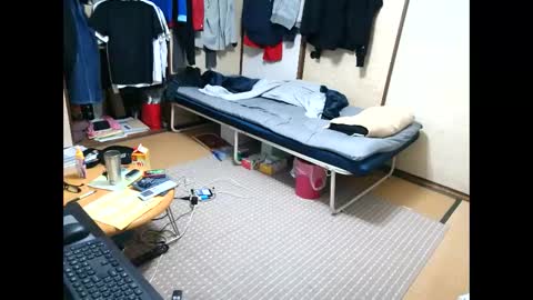 Snapshot of hiro110 chatting on January 2, 7:18 pm hiro110 online show from January 2, 7:18 pm