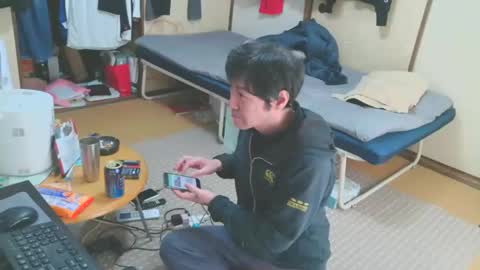 Snapshot of hiro110 chatting on January 26, 3:59 am hiro110 online show from January 26, 3:59 am