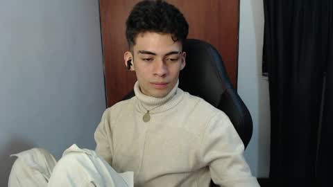 Hisokax online show from April 8, 5:08 am