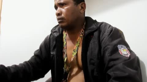 Snapshot of hk5792 chatting on September 21, 4:23 am Your Morenito online show from September 21, 4:23 am