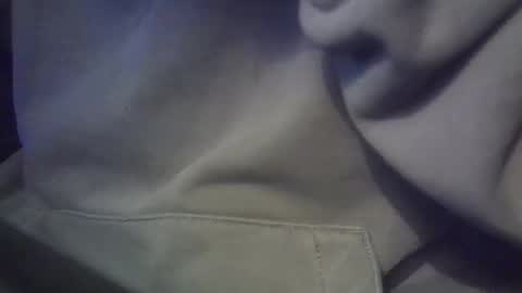 Snapshot of hlavoe33 chatting on January 2, 12:23 am Hlavoe online show from January 2, 12:23 am