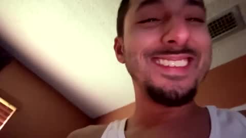 hoeskii online show from October 4, 9:52 pm