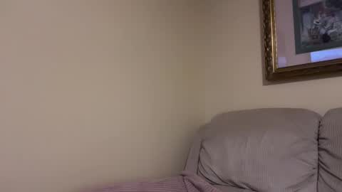 honey_man14 online show from May 6, 2:56 am
