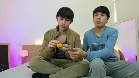 hoot_booys_ online show from February 1, 9:02 pm