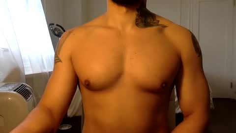 hornybbcxx online show from December 19, 6:05 pm