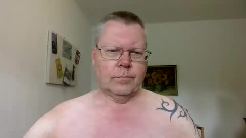 Snapshot of hornydick874303 chatting on September 14, 7:43 am Meikelmeier online show from September 14, 7:43 am