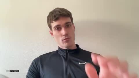 Travis online show from March 21, 10:09 am