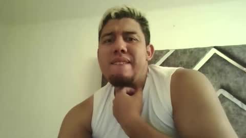 hot2512 online show from February 4, 8:48 pm