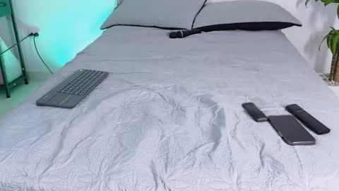 Marcus  Tatti  online show from February 25, 5:47 pm