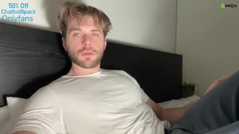 Edward aka Wolf online show from December 3, 8:39 pm