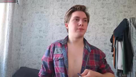 Snapshot of hot_boy_oscar chatting on September 27, 11:08 am Oscar online show from September 27, 11:08 am