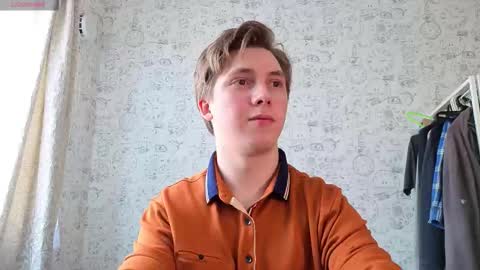 Snapshot of hot_boy_oscar chatting on September 12, 11:10 am Oscar online show from September 12, 11:10 am